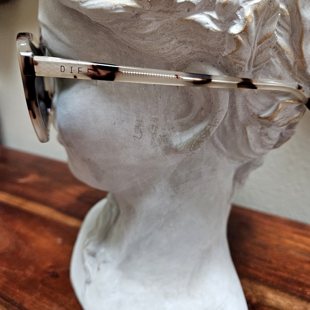 NEW VERA Diff Eyewear Sunglasses with Pink/ Yellow Polarized Lenses - Picture 7 of 12